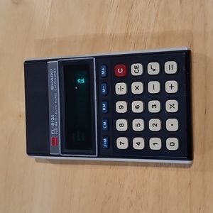Sharp EL-8131 Calculator